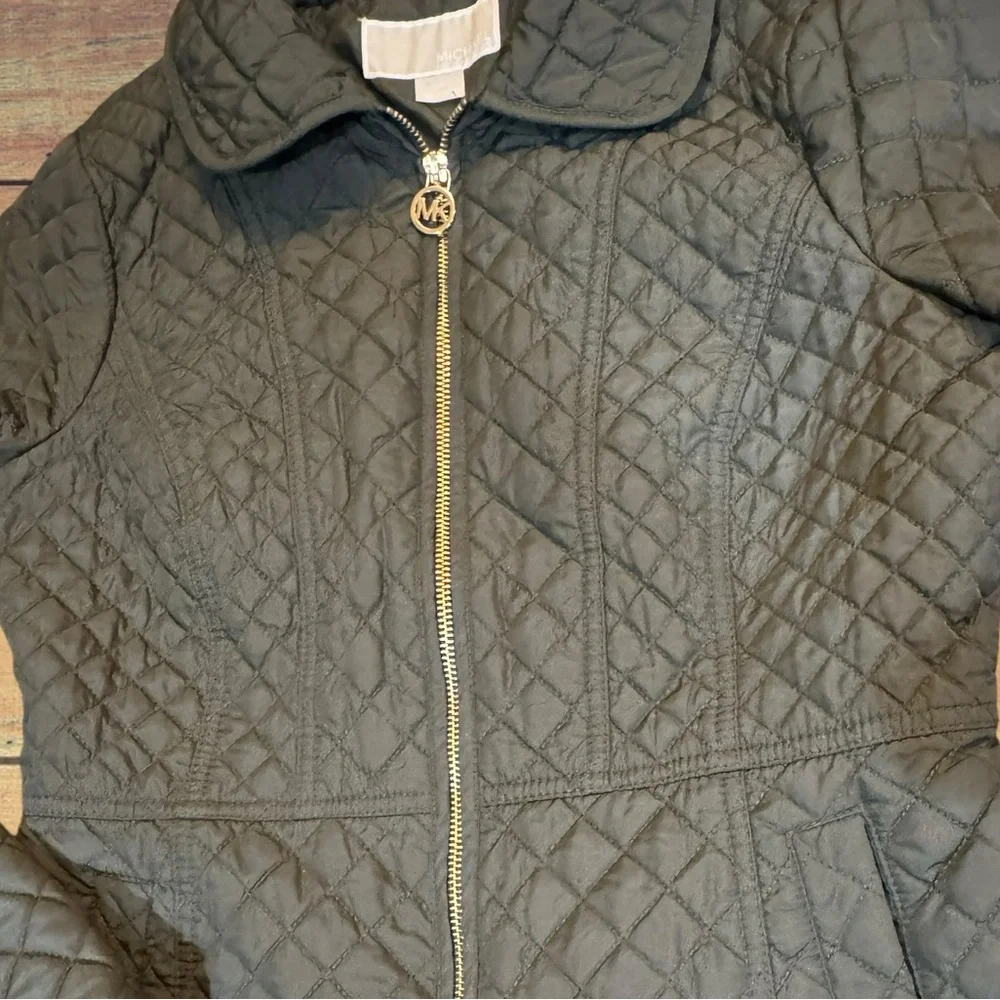 Michael Kors Women's Thin Diamond Quilted Spring Jacket With Gold Accents SizeXS - Picture 4 of 14